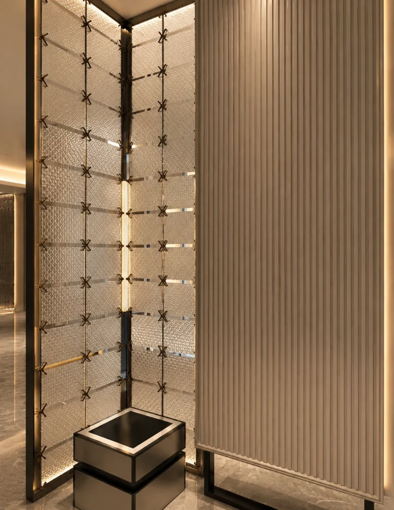 Square Crystal Panels & Modules — Application reference 007