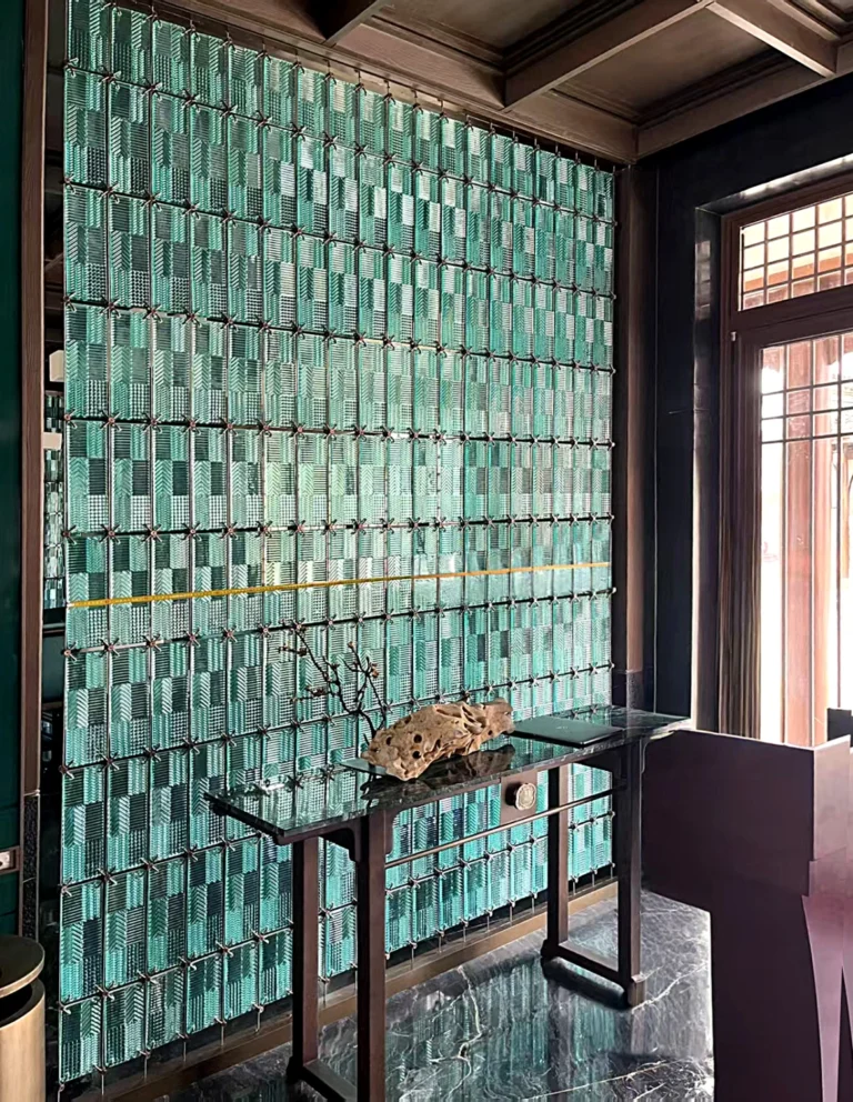Square Crystal Panels & Modules — Application reference 012